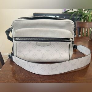 Louis Vuitton Taigarama monogram messenger bag
